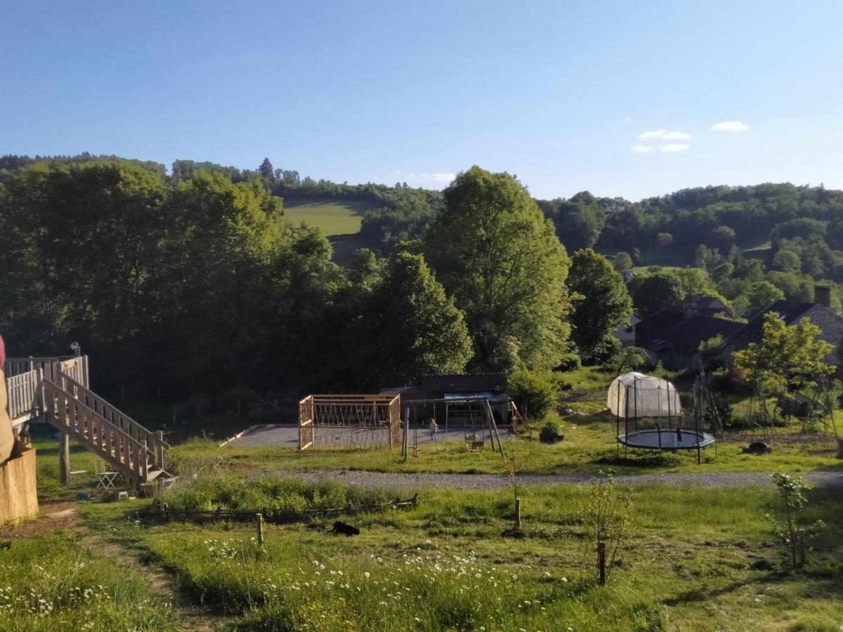 Carazen , Caravane Chauffee Saint-Sylvain-Bellegarde 外观 照片